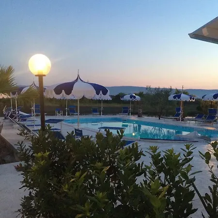 Summer Holidays * Foce Varano